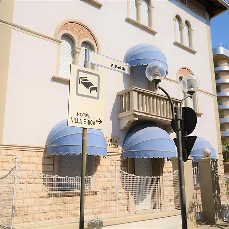 Les 7 Erica Hotel 4*