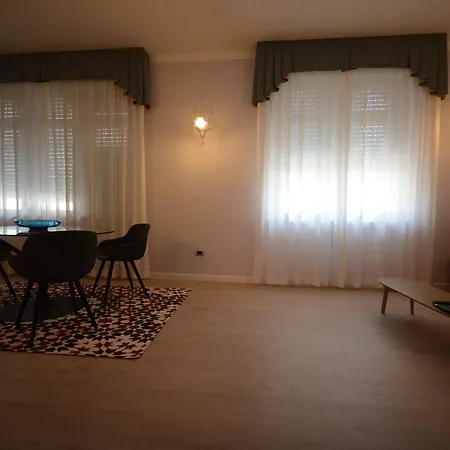 Hotel Les 7 Erica Grado