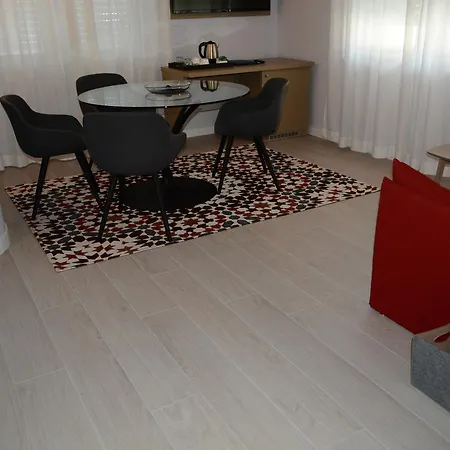 Les 7 Erica Hotel 4*