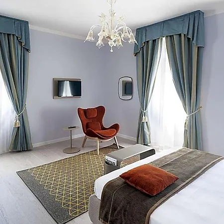 Hotel Les 7 Erica Grado