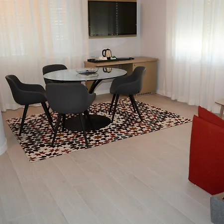 Hotel Les 7 Erica Grado