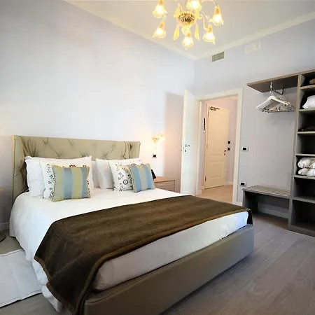 Hotel Les 7 Erica Grado